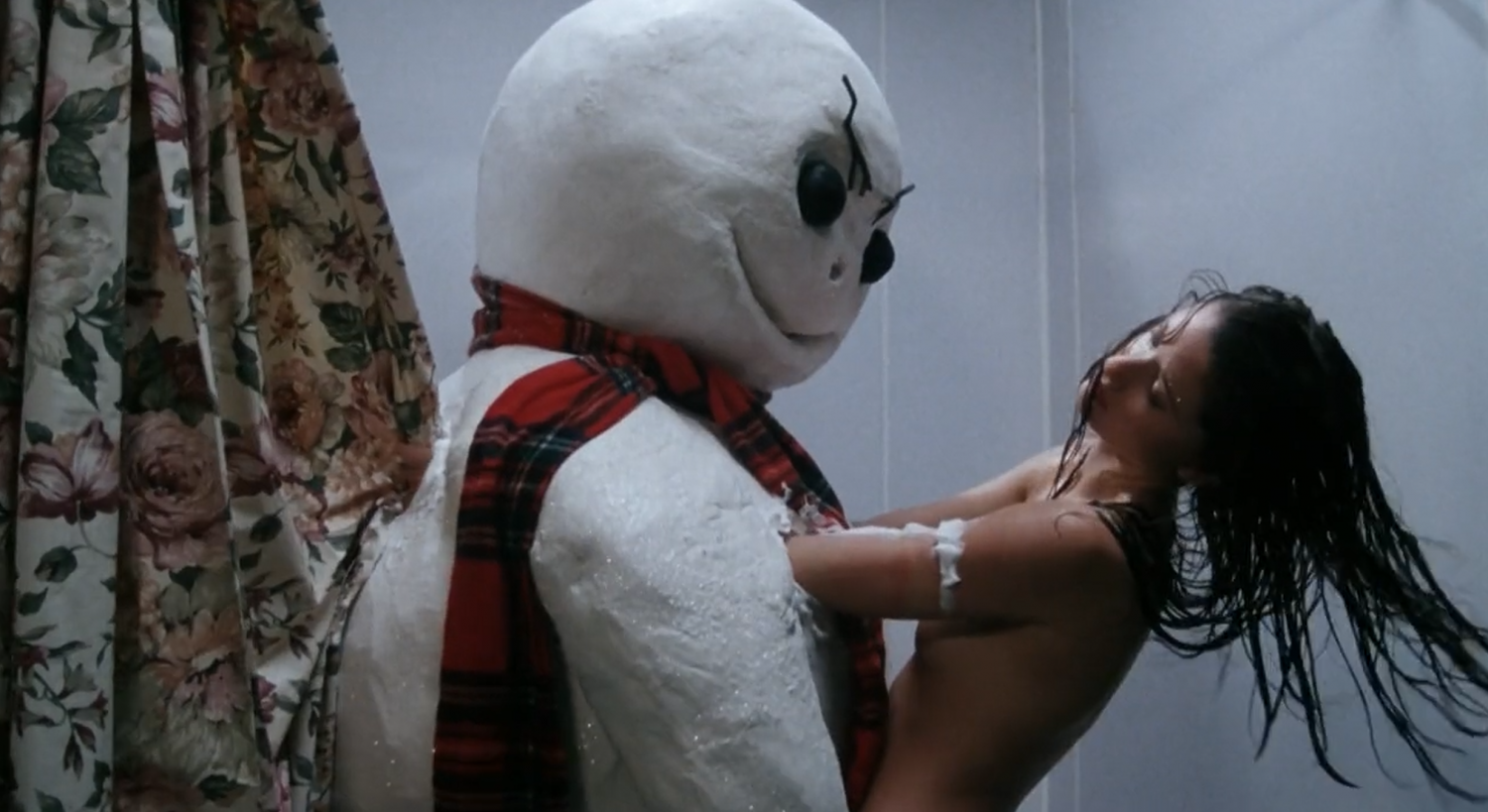 Shannon Elizabeth Jack Frost Scene #7y1yvVFr