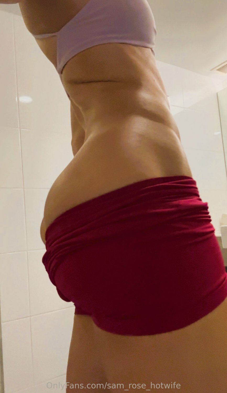 FitWifeBlonde #lOogWV1a