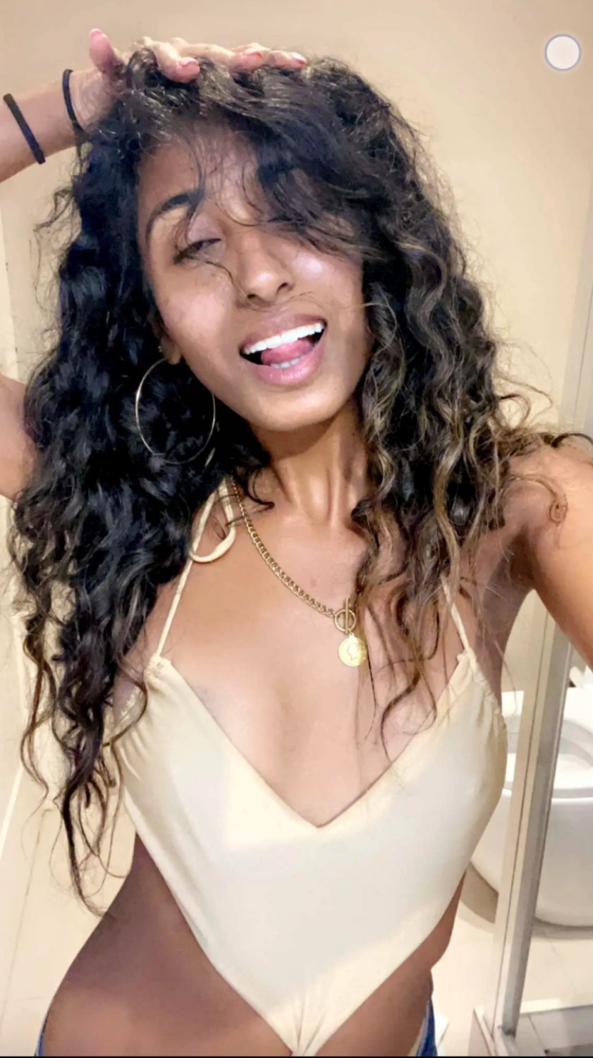 @Zemlya16 - Dharani - Snapchat / Socials Leak [Indian Brown Slut] #2K9kdWFc