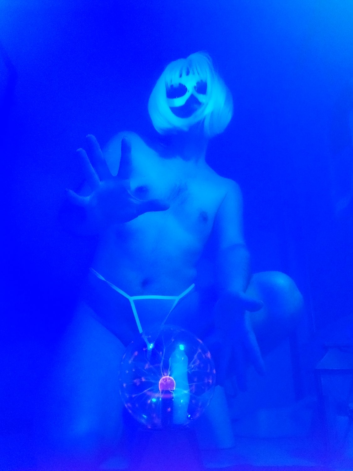 Velvet Abyss Teases Knot dildo #aFdGJ5Na