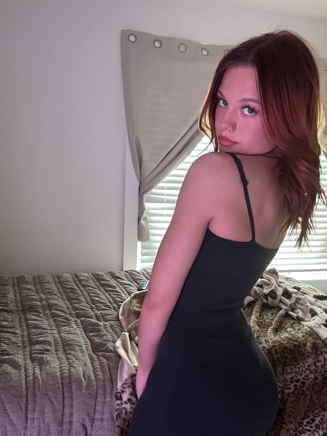 Barely legal with a fat ass (im 18) #MzFXnBhj